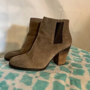 Vince Camuto Hessa suede stacked heel booties 8
